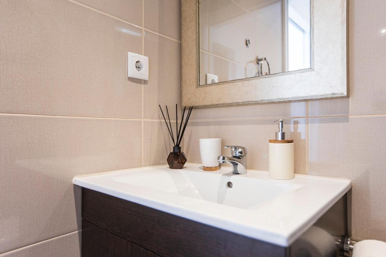 Lovelystay - Urban Cottage Порту Экстерьер фото